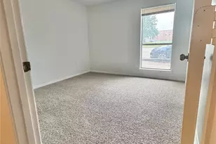 705 Gregg St, Denton, TX 76201 - Photo 13