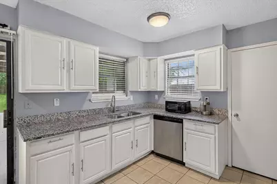 1626 Lyon Street, Lancaster, TX 75134 - Photo 5