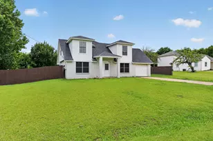 1626 Lyon St, Lancaster, TX 75134 - Photo 1