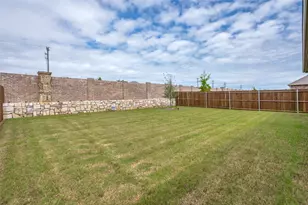 2004 Adams Dr, Little Elm, TX 75068 - Photo 25