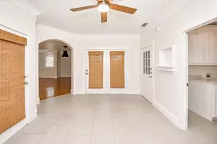 3332 W 4th St, Fort Worth, TX 76107 - Photo 5