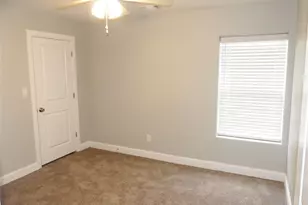 608 E College St, Sherman, TX 75090 - Photo 9