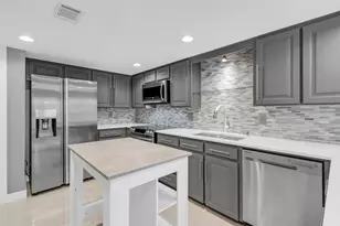 1424 Hampton Rd, Grapevine, TX 76051 - Photo 5