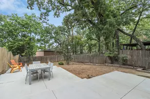 1424 Hampton Rd, Grapevine, TX 76051 - Photo 27
