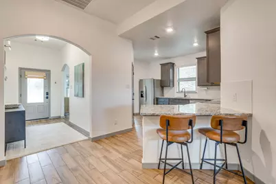 7529 Pleasant Oaks Street, Fort Worth, TX 76120 - Photo 9