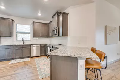 7529 Pleasant Oaks Street, Fort Worth, TX 76120 - Photo 11