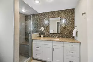 6018 Winton St, Dallas, TX 75206 - Photo 15