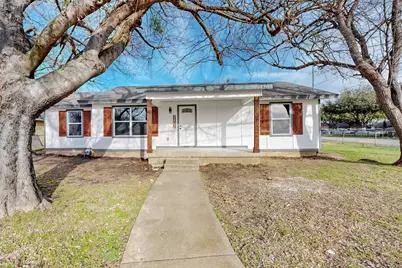 2802 N Masters Drive, Dallas, TX 75227 - Photo 1