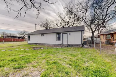 2802 N Masters Drive, Dallas, TX 75227 - Photo 31