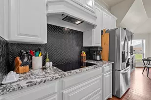 120 Kristin Dr, Aledo, TX 76008 - Photo 5