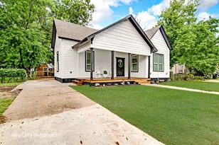 904 S Anglin St, Cleburne, TX 76031 - Photo 3