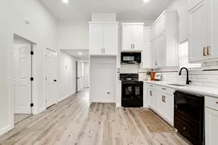 904 S Anglin St, Cleburne, TX 76031 - Photo 17