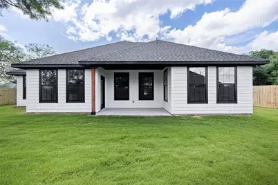 2408 Creek Drive, Granbury, TX 76048 - Photo 23