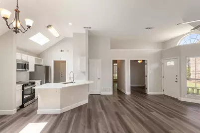 2212 Lakeshore Drive, Flower Mound, TX 75028 - Photo 11