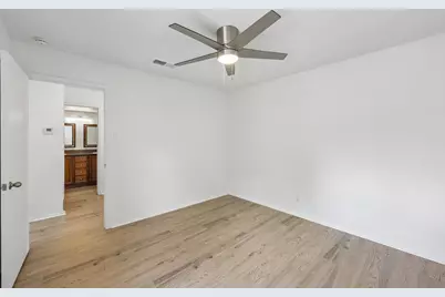 5200 Martel Avenue #7D, Dallas, TX 75206 - Photo 9