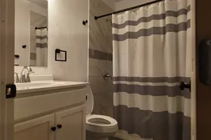 611 Wayne St, Dallas, TX 75223 - Photo 11