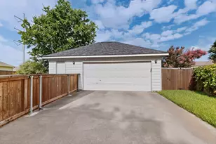 7509 Hamner Ln, Plano, TX 75024 - Photo 37