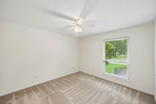 1908 Scarlett Ct, Arlington, TX 76012 - Photo 33