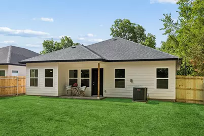 2810 Gillespie Street, Greenville, TX 75401 - Photo 29