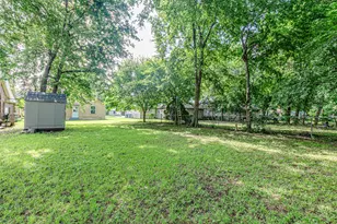 1415 N College St, McKinney, TX 75069 - Photo 19