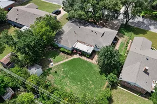 216 Bellvue Dr, Fort Worth, TX 76134 - Photo 37