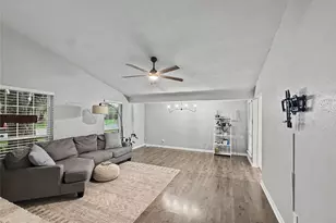 2910 Sweet Gum St, Garland, TX 75044 - Photo 5