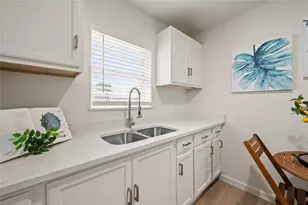 1815 W Brooklyn Ave, Dallas, TX 75208 - Photo 15
