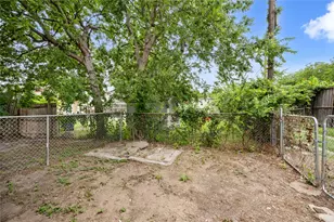 1815 W Brooklyn Ave, Dallas, TX 75208 - Photo 27