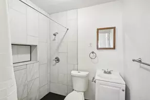 1815 W Brooklyn Ave, Dallas, TX 75208 - Photo 25