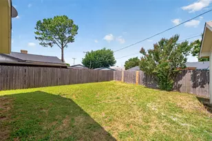 2102 Jeannette Ct, Arlington, TX 76010 - Photo 35