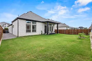 4017 Crepe Myrtle St, Aubrey, TX 76227 - Photo 25