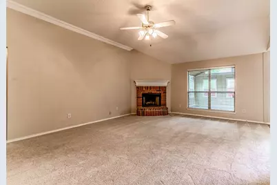 633 Manchester Drive, Mansfield, TX 76063 - Photo 11