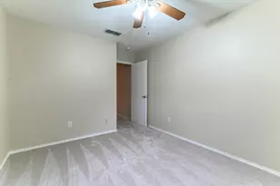 633 Manchester Dr, Mansfield, TX 76063 - Photo 13