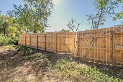 4506 Roberts Avenue, Dallas, TX 75215 - Photo 15