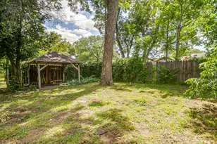 1329 Clarence St, Haltom City, TX 76117 - Photo 37
