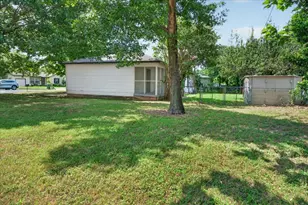 307 Norwood Dr, Hurst, TX 76053 - Photo 23