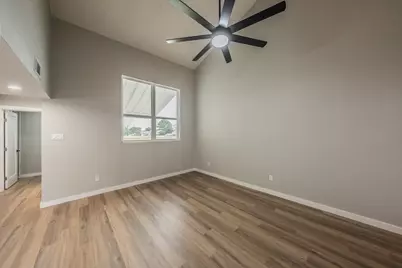 717 Cain Street, Lake Dallas, TX 75065 - Photo 5