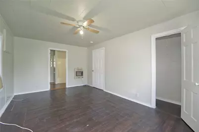 901 N Howeth, Gainesville, TX 76240 - Photo 17