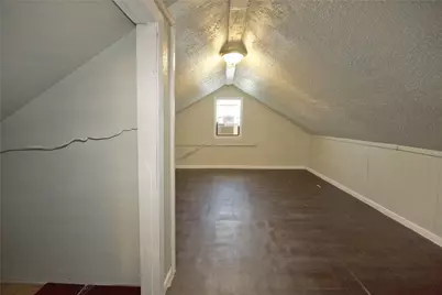 901 N Howeth, Gainesville, TX 76240 - Photo 21