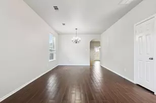10813 Middleglenn Rd, Fort Worth, TX 76052 - Photo 7
