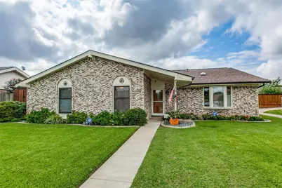 1902 Heather Way, Richardson, TX 75081 - Photo 1