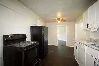 901 N Howeth, Gainesville, TX 76240 - Photo 13
