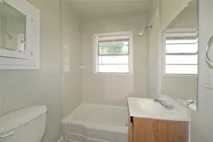 901 N Howeth, Gainesville, TX 76240 - Photo 11