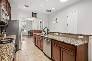 2470 Sunderland Ln, Lewisville, TX 75067 - Photo 11