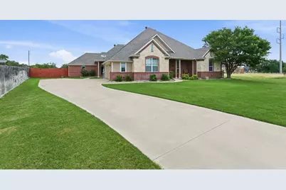 813 Blue Quail Drive, Weatherford, TX 76087 - Photo 3