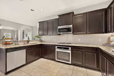201 Sandy Creek Way, McKinney, TX 75072 - Photo 11