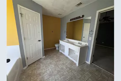 517 Birch Street, Crowley, TX 76036 - Photo 37