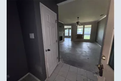 517 Birch Street, Crowley, TX 76036 - Photo 7