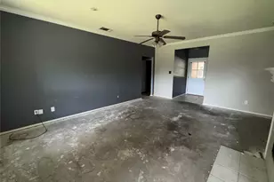 517 Birch St, Crowley, TX 76036 - Photo 11