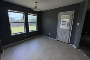517 Birch St, Crowley, TX 76036 - Photo 21